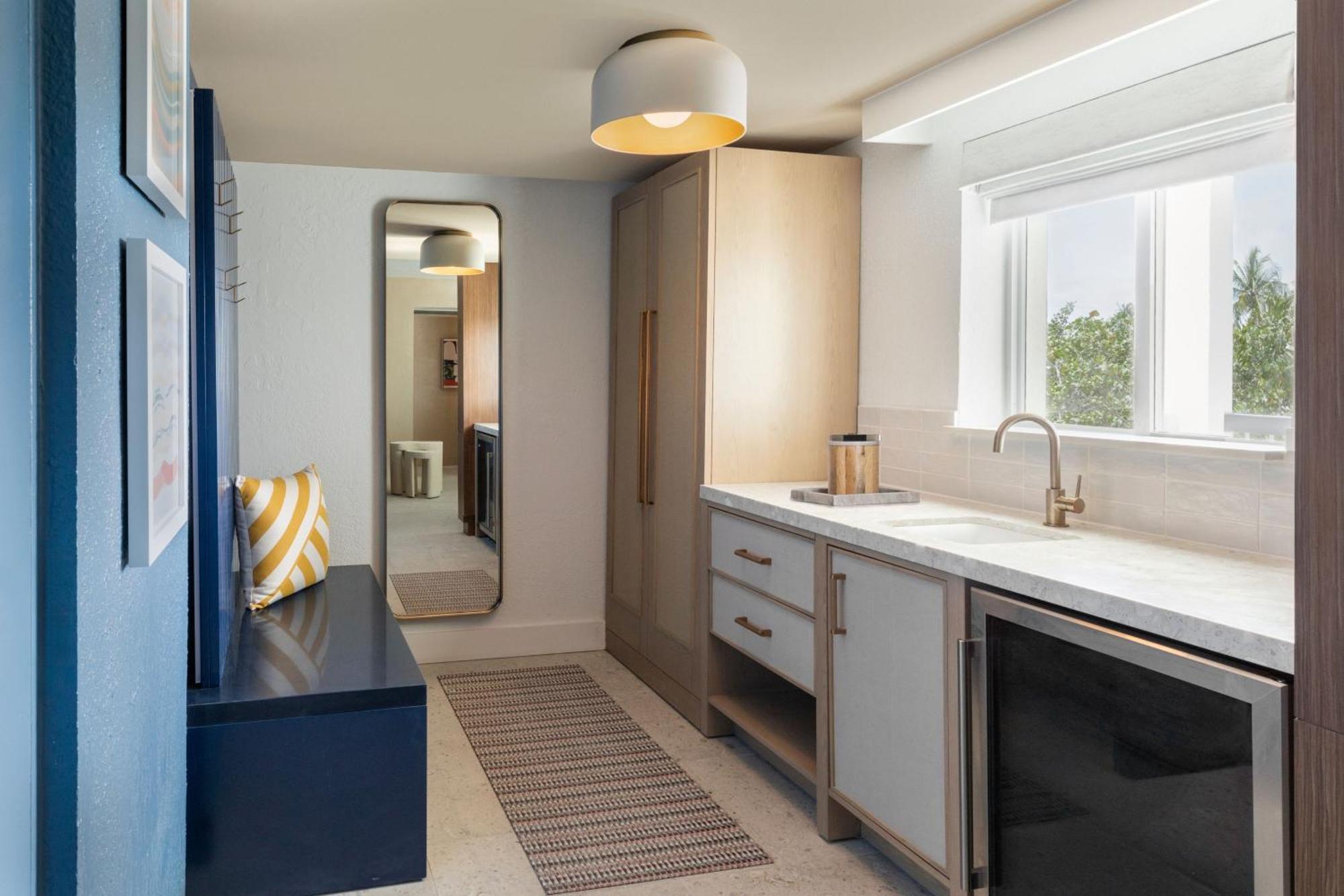 Junior King Suite with Ocean View